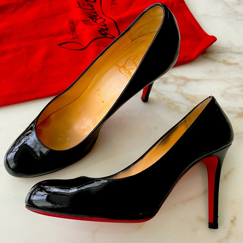 Christian Louboutin Simple Pump in Black